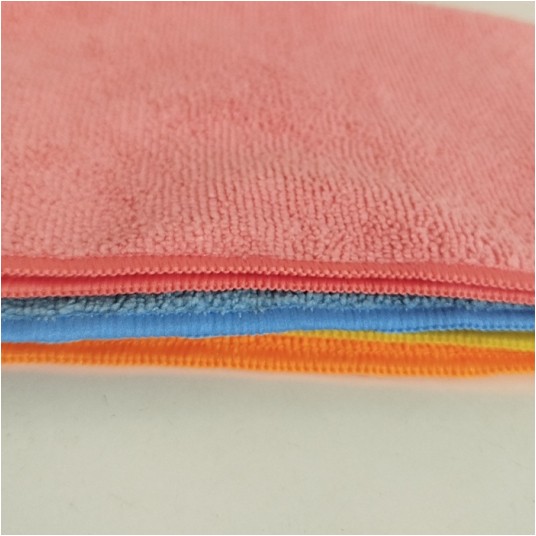 EM Automotive® Zestaw 4 Ściereczek z Mikrofibry 30x30 cm 260 GSM do Auta i Domu -zdjęcie numer 2